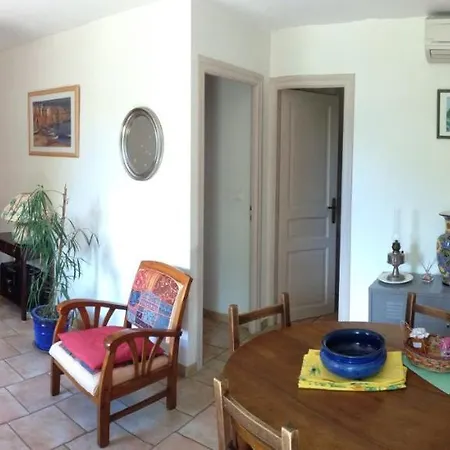 펜션 , Maison De Avec Exterieur Et Terrasse Fleurie Meuble Tourisme 3 Etoiles *