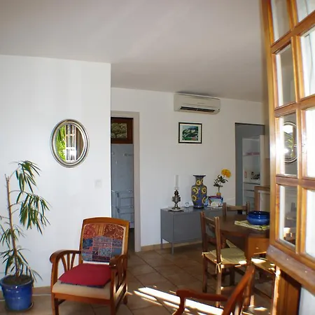 , Maison De Avec Exterieur Et Terrasse Fleurie Meuble Tourisme 3 Etoiles 펜션