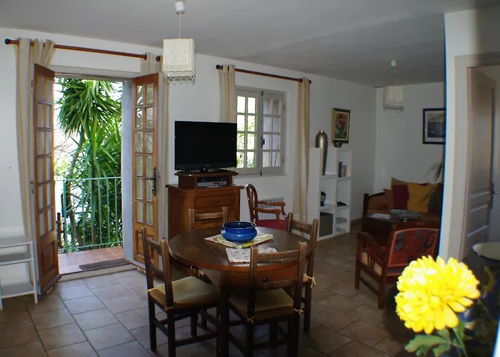 , Maison De Avec Exterieur Et Terrasse Fleurie Meuble Tourisme 3 Etoiles * Santa-Lucia-di-Tallano