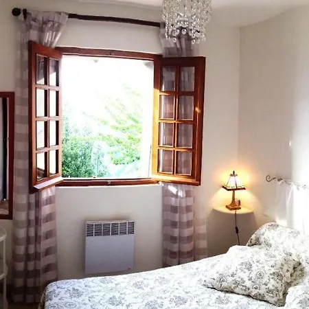 Casa de Férias , Maison De Avec Exterieur Et Terrasse Fleurie Meuble Tourisme 3 Etoiles Santa-Lucia-di-Tallano