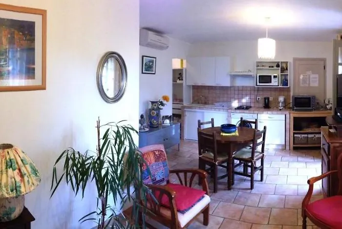 , Maison De Avec Exterieur Et Terrasse Fleurie Meuble Tourisme 3 Etoiles Tatil Evi